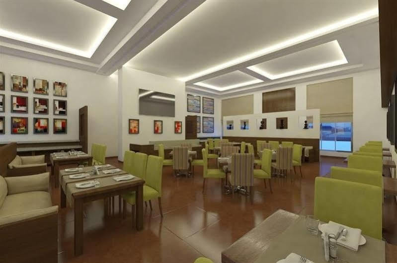 Regenta Central Hestia Dahej Esterno foto
